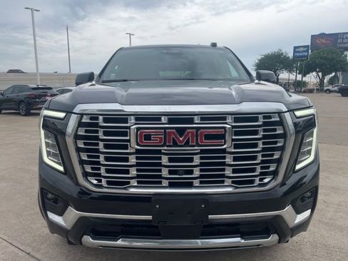 Used 2025 GMC Yukon Denali AWD/4WD image 2