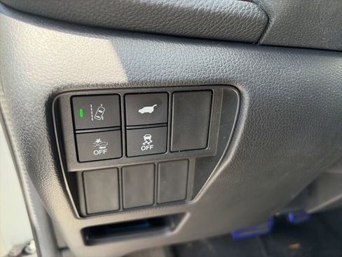 Used 2018 Honda CR-V Touring image 15