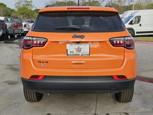 New 2026 Jeep Compass Latitude image 4