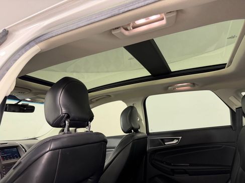 Used 2018 Ford Edge Titanium w/ Equipment Group 301A image 19