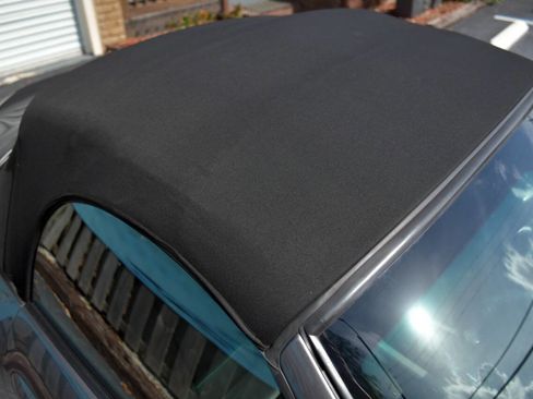 Used 2005 BMW Z4 2.5i image 12