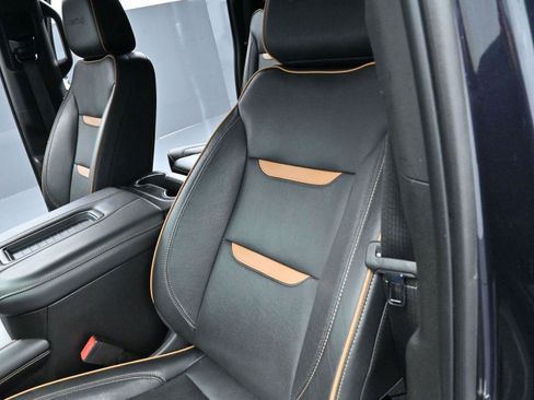 Used 2023 GMC Yukon XL AT4 w/ AT4 Premium Package image 17