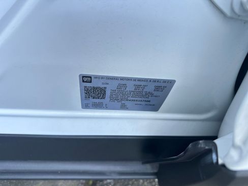 Used 2025 Chevrolet Blazer LT image 30