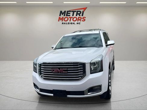 Used 2018 GMC Yukon SLT w/ Premium Edition image 4