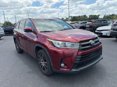 Used 2018 Toyota Highlander SE