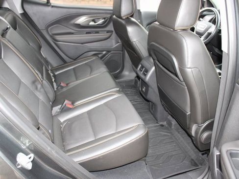 Used 2021 GMC Terrain SLT w/ Elevation Edition image 17