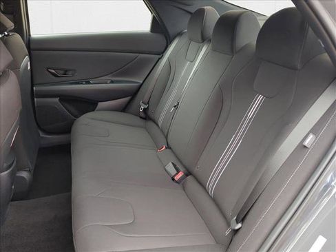 New 2025 Hyundai Elantra Sport image 15