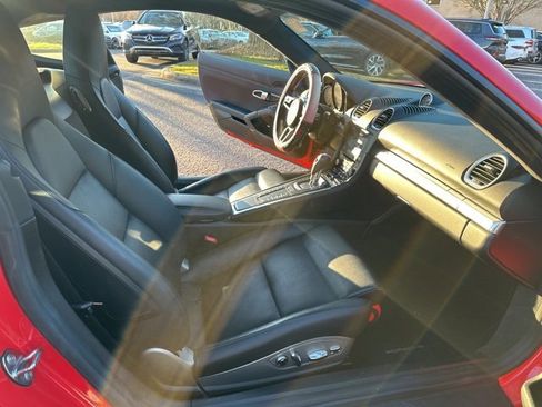 Used 2019 Porsche 718 Cayman S image 12