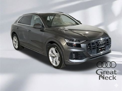 Used 2023 Audi Q8 Premium w/ Convenience Package image 10