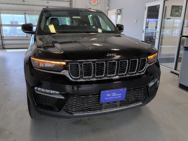 Used 2023 Jeep Grand Cherokee Limited AWD/4WD image 40