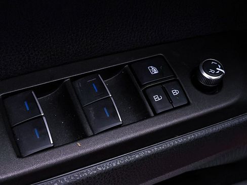 Used 2023 Toyota Camry XSE w/ Navigation Package FWD image 19