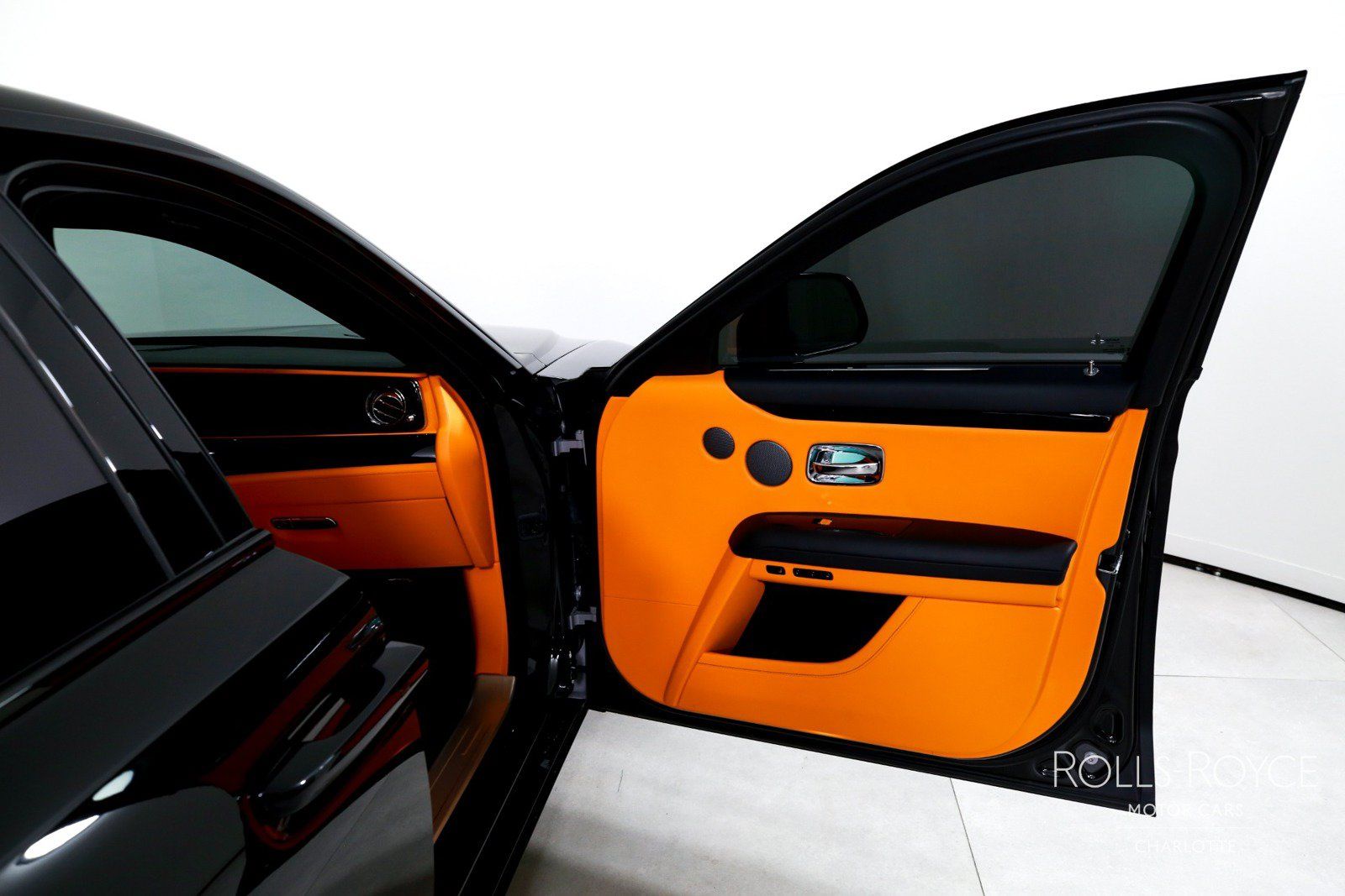 Used 2024 Rolls-Royce Ghost AWD/4WD image 31