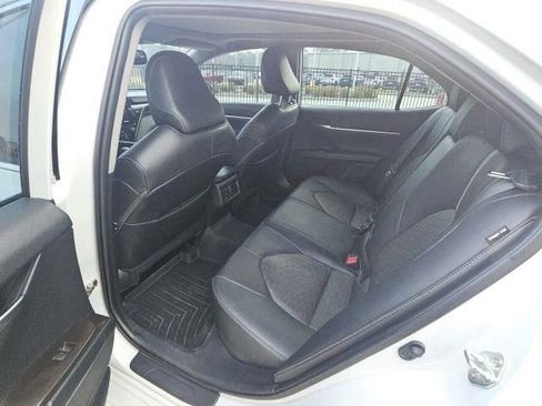 Used 2022 Toyota Camry XSE image 23