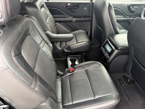 Used 2020 Lincoln Aviator Reserve w/ Elements Package Plus RWD image 16