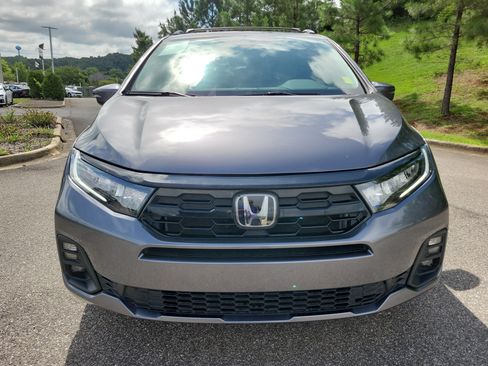 Used 2025 Honda Odyssey Touring image 25