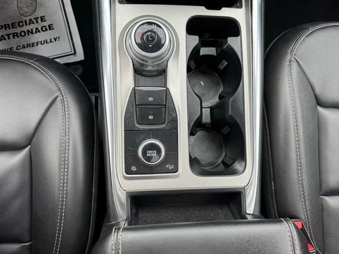 Certified 2022 Ford Explorer XLT image 21