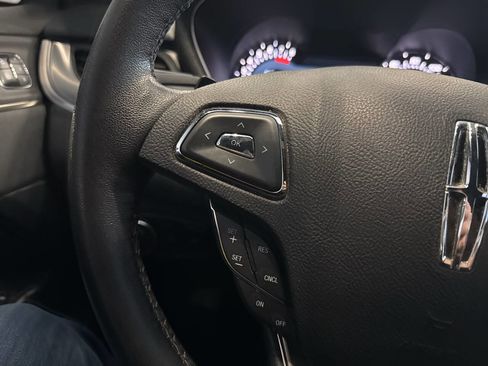 Used 2017 Lincoln MKC Premiere FWD image 24