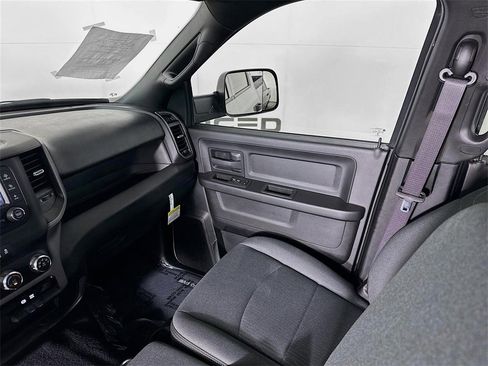 Used 2022 RAM 3500 Tradesman image 24