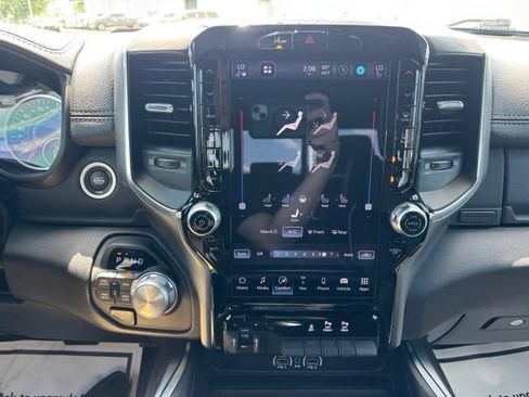 Used 2025 RAM 1500 Laramie AWD/4WD image 14