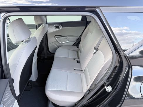 Used 2022 Kia Soul LX w/ Technology Package image 33