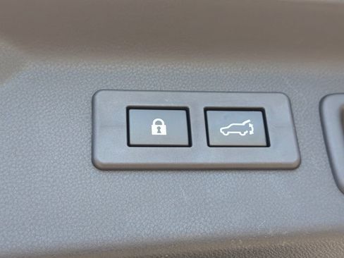 Used 2025 Subaru Forester Touring AWD/4WD image 23