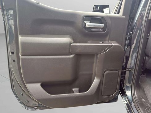 Used 2019 Chevrolet Silverado 1500 Custom w/ Custom Convenience Package image 28