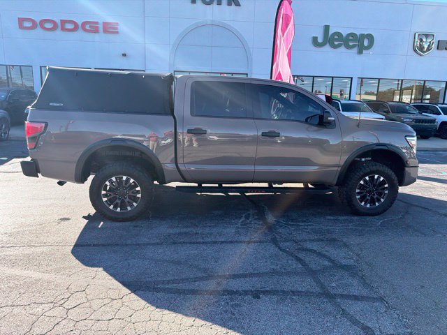 Used 2021 Nissan Titan PRO-4X w/ Pro-4x Convenience Package AWD/4WD image 8