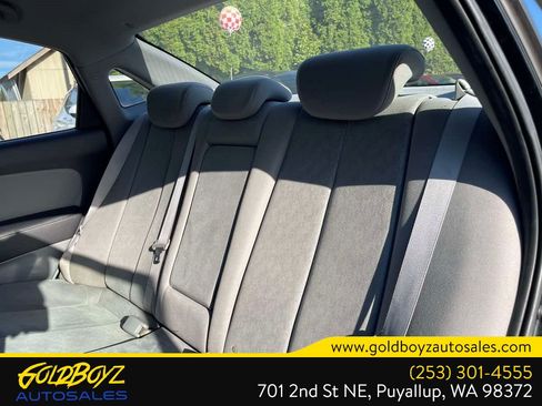 Used 2010 Hyundai Elantra SE FWD image 22
