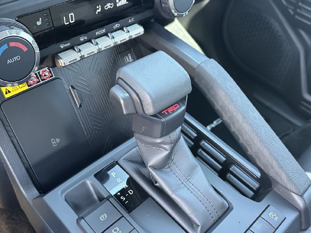 Used 2026 Toyota Tacoma TRD Sport w/ TRD Sport Upgrade Package RWD image 21