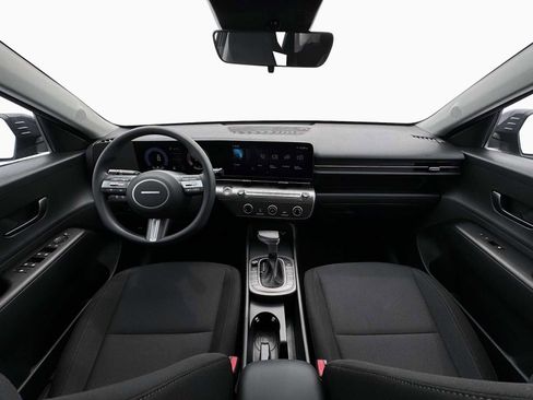 Certified 2026 Hyundai Kona SE image 13