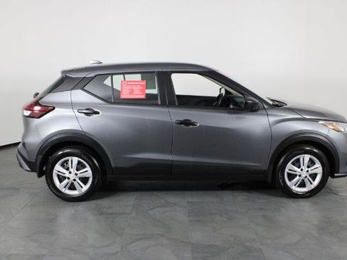 Certified 2025 Nissan Kicks Play S FWD image 12