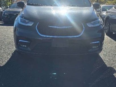 Used 2021 Chrysler Pacifica Touring-L