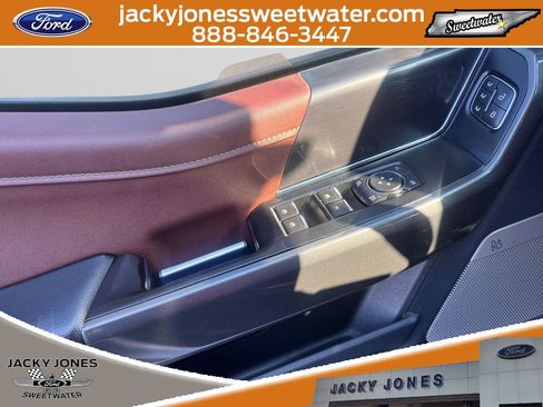 Used 2022 Ford F150 Lariat image 17