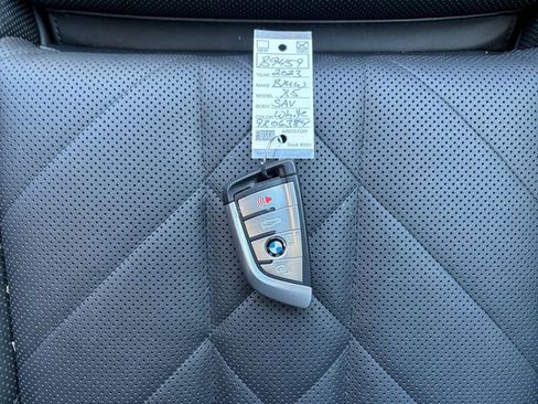 Used 2023 BMW X5 sDrive40i w/ M Sport Package image 33