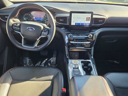 Certified 2022 Ford Explorer ST-Line image 19