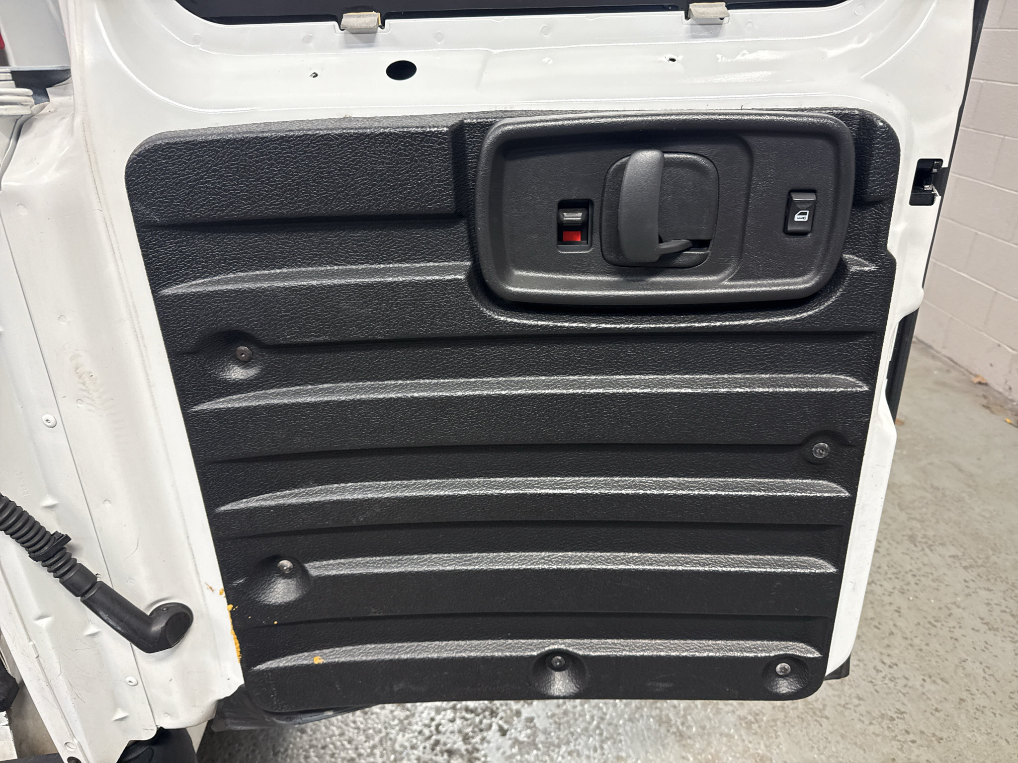 Used 2019 Chevrolet Express 2500 w/ Enhanced Convenience Package RWD image 20