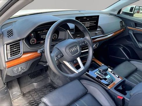 Used 2023 Audi Q5 2.0T Premium Plus w/ Premium Plus Package AWD/4WD image 13
