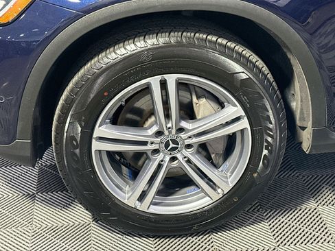 Used 2021 Mercedes-Benz GLC 300 4MATIC w/ Multimedia Package image 12