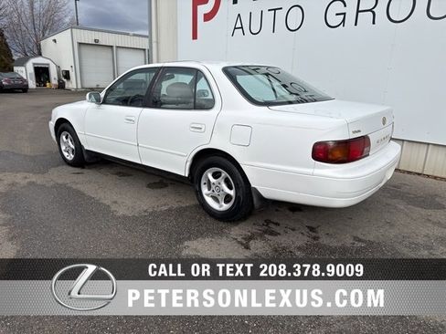 Used 1996 Toyota Camry LE image 5