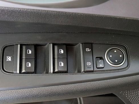 Certified 2024 Kia Forte LXS FWD image 15