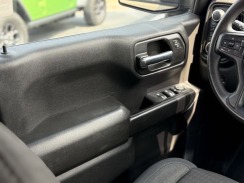 Used 2023 Chevrolet Silverado 1500 Custom Trail Boss image 15