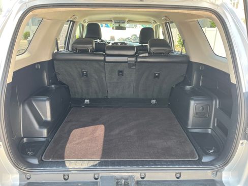 Used 2012 Toyota 4Runner SR5 RWD image 30