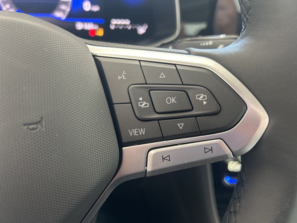 New 2026 Volkswagen Jetta SE FWD image 14