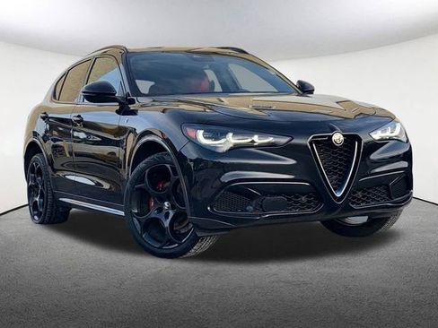 Used 2024 Alfa Romeo Stelvio Ti w/ Performance Driving Package image 2
