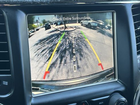 Used 2017 Jeep Grand Cherokee Laredo 75th Anniversary RWD image 22