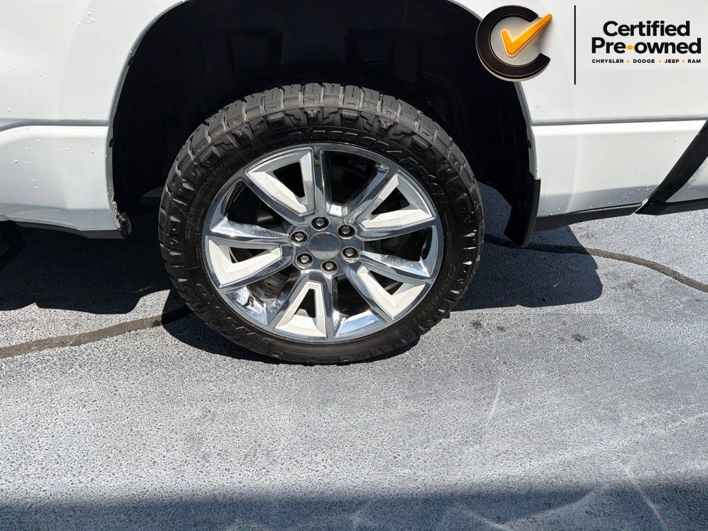 Used 2024 RAM 1500 Laramie AWD/4WD image 19