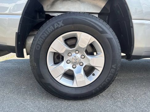 Used 2022 RAM 1500 Big Horn AWD/4WD image 35