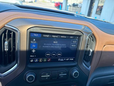 Used 2023 Chevrolet Silverado 2500 High Country w/ Z71 Off-Road Package AWD/4WD image 29