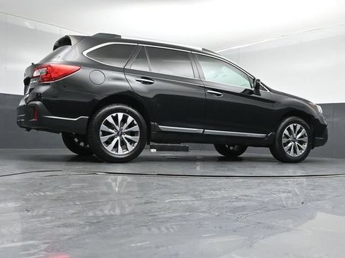 Used 2019 Subaru Outback 2.5i Touring w/ Popular Package #3A AWD/4WD image 44