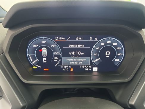 Used 2025 Audi Q4 e-tron Premium w/ Convenience Package AWD/4WD image 19